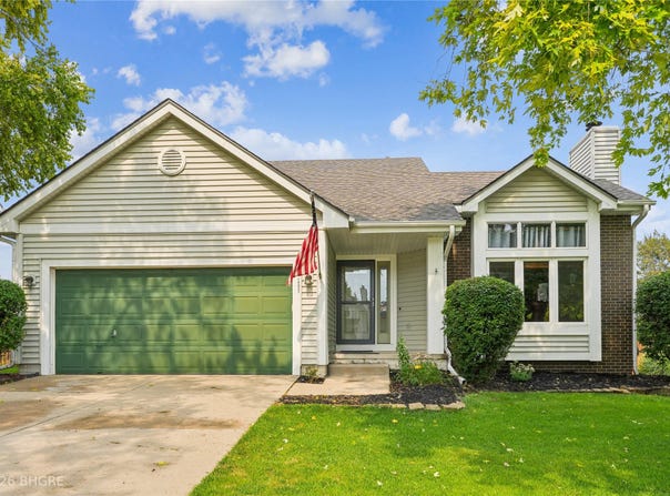 14421 Summit Drive, Clive, IA 50325