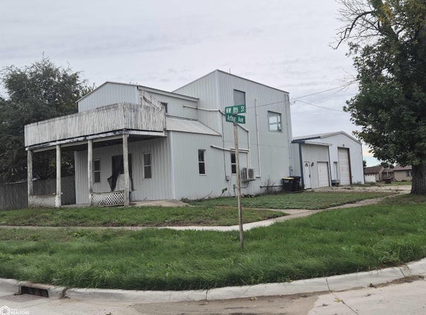 303 NW 8Th, Eagle Grove, IA 50533