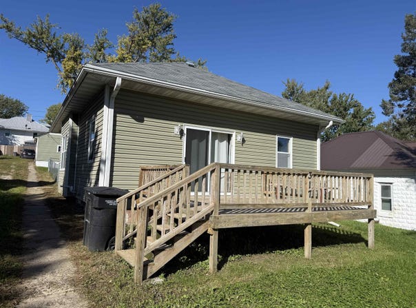 317 SUMMIT ST, Pierson, IA 51048
