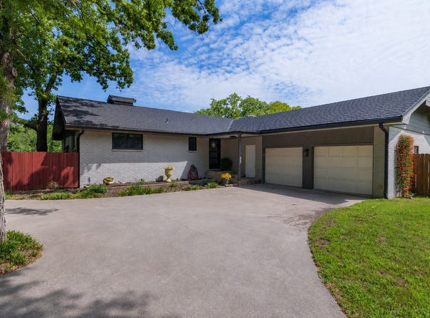 205 Timberlake Drive, Azle, TX 76020