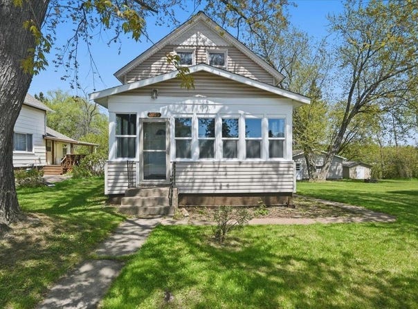 5319 E 3rd St, Superior, WI 54880