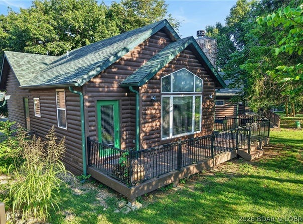 42 Cottage Park W, Camdenton, MO 65020