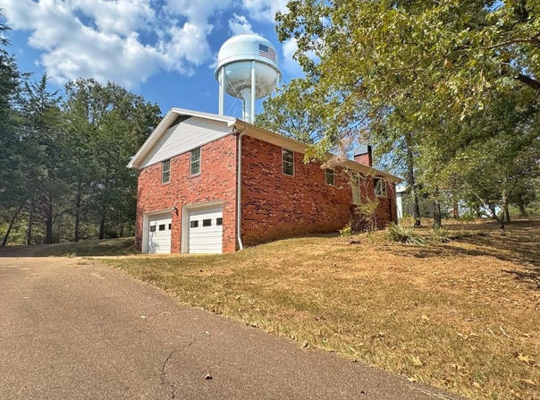 310 SHELTON Loop, Selmer, TN 38375