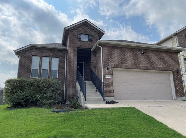 13313 Henneman Dr, Pflugerville, TX 78660
