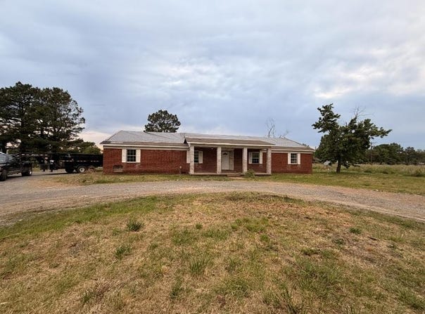 1594 E COUNTY ROAD 38, Gosnell, AR 72315