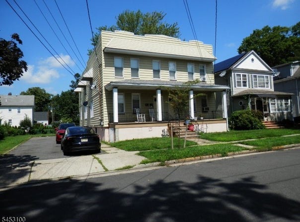 109 E Munsell Ave, Linden City, NJ 07036-3117