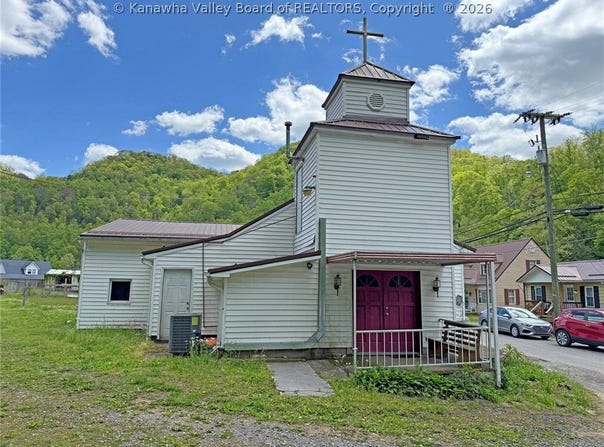 42 Madison Avenue, WV 25826