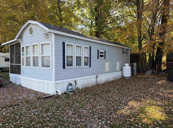978 Timberlynn Trail, Sanford, MI 48657