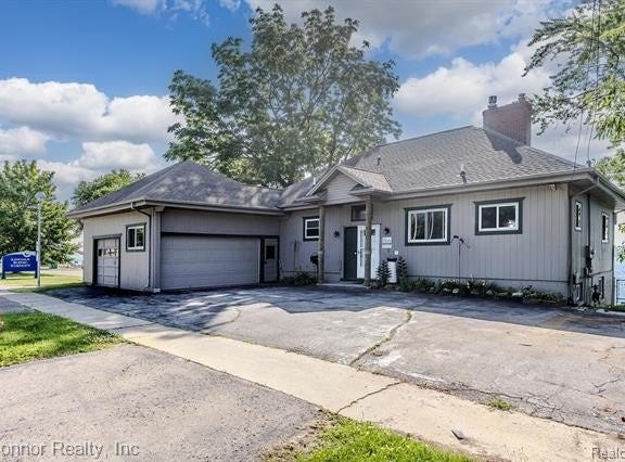 3800 Military Street, Port Huron, MI 48060