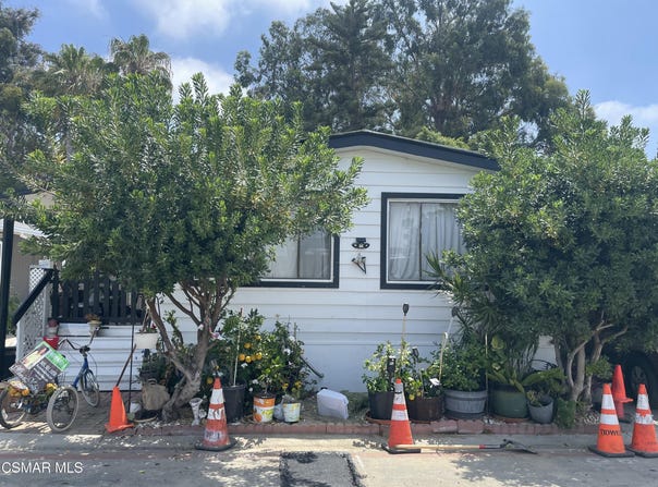 17 Via Rosal, Camarillo, CA 93012