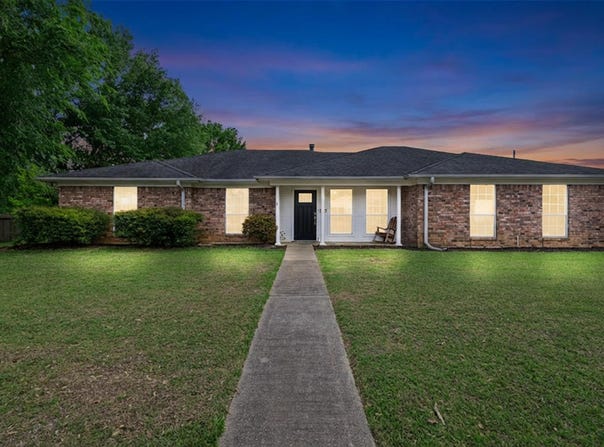 202 Monterrey Ln., White Oak, TX 75693