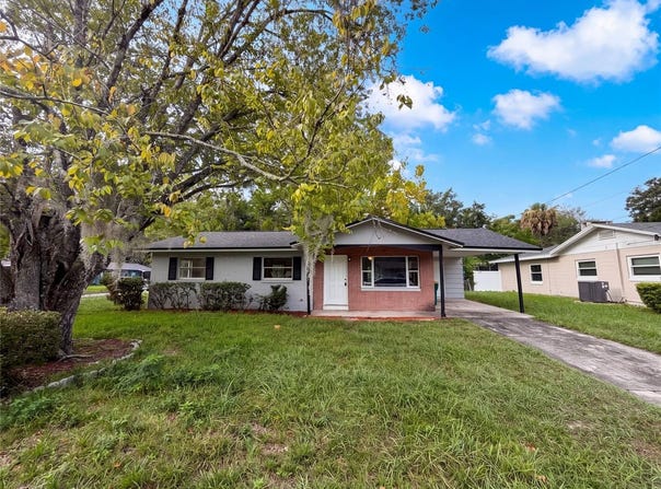 1735 JEFFERSON Drive, MOUNT DORA, FL 32757