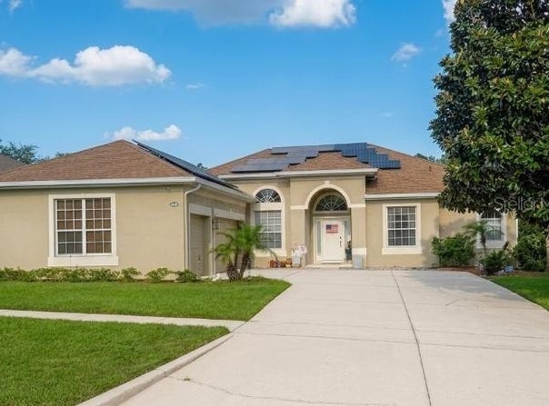 4048 GREYSTONE Drive, CLERMONT, FL 34711