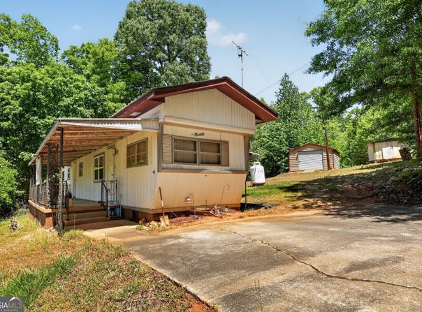 1513 Pine Valley Road, Gainesville, GA 30501