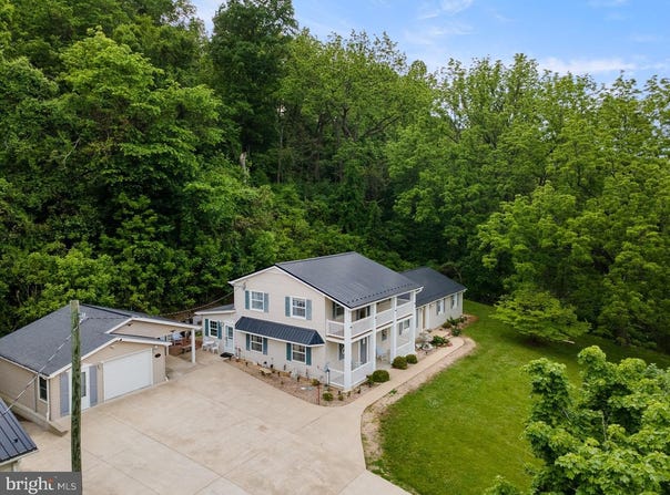 2586 PINE GROVE RD, STANLEY, VA 22851