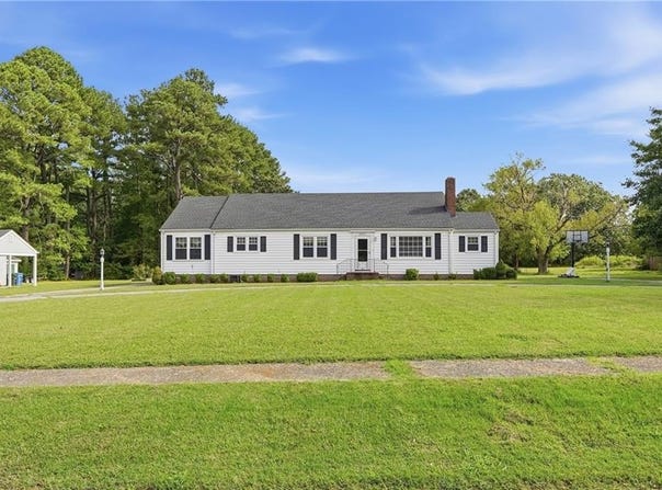 8391 Bell Avenue, Ivor, VA 23866