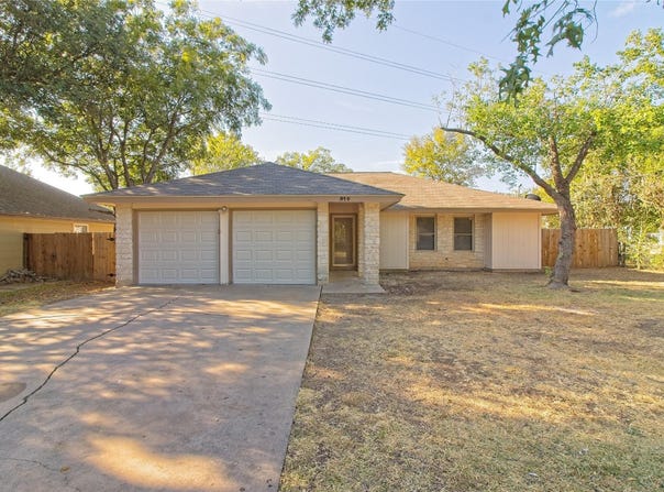 914 Garden Meadow Dr, Georgetown, TX 78628