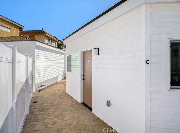 908 E Maple, Glendale, CA 91205