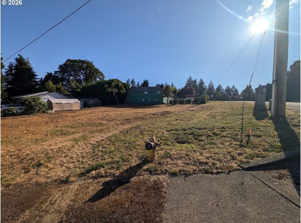W E AVE, LaCenter, WA 98629