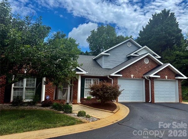 112 Mooreland Drive NE, Conover, NC 28613