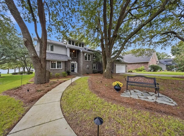1397 Lakeview Drive, Manning, SC 29102