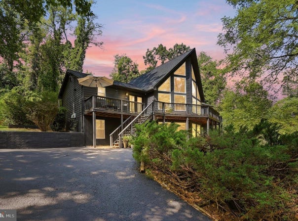 92 HIGH KNOB Road, FRONT ROYAL, VA 22630