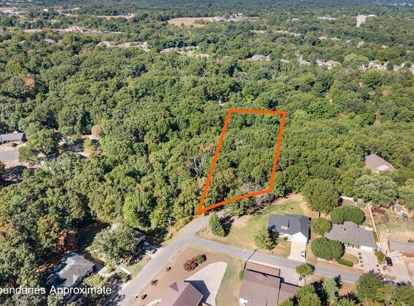 Cheddar Drive lot: 4, Bella Vista, AR 72715