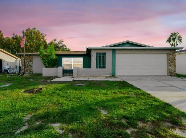 8040 SAYBROOK Drive, PORT RICHEY, FL 34668