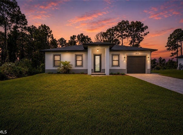 3121 69th Street W, Lehigh Acres, FL 33971