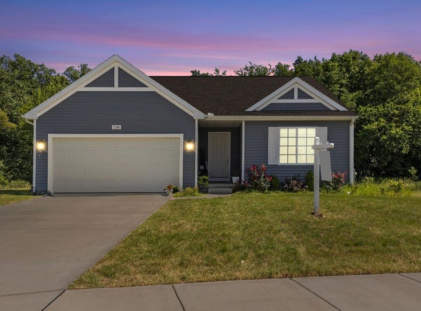 7386 Bramling Drive SE, Caledonia, MI 49316