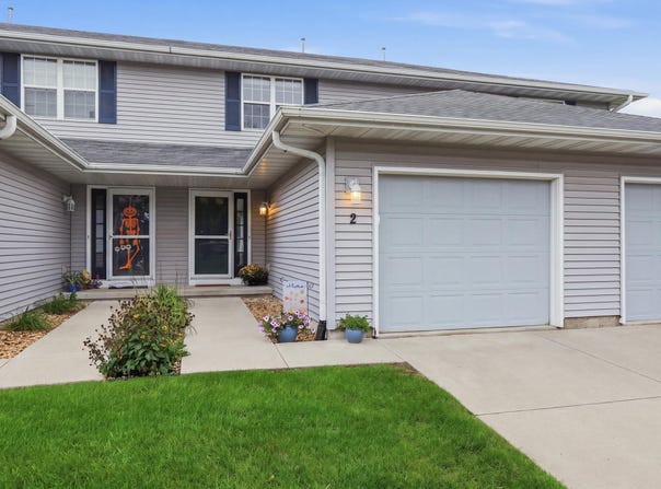 315 Vorndran Drive, Belleville, WI 53508-9056