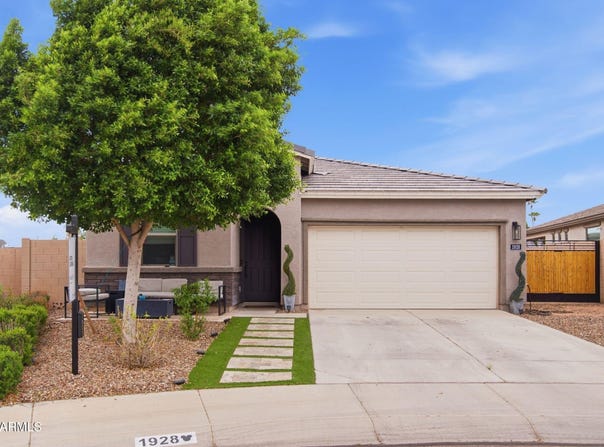 1928 S 82nd Circle, Mesa, AZ 85209