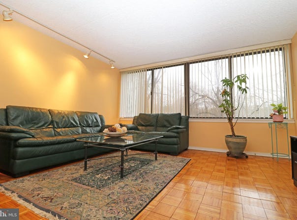 19 ROCK HILL Road, BALA CYNWYD, PA 19004