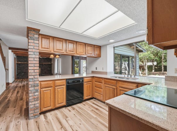 8 Kristin Circle, Niceville, FL 32578