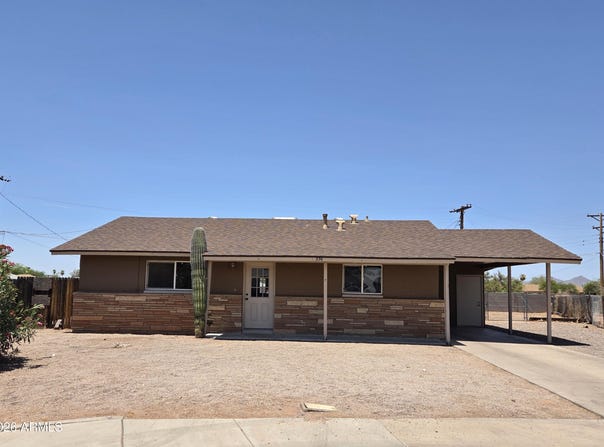 336 S WEAVER Drive, Apache Junction, AZ 85120