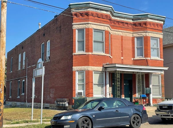 2340 Central Avenue, Dubuque, IA 52001