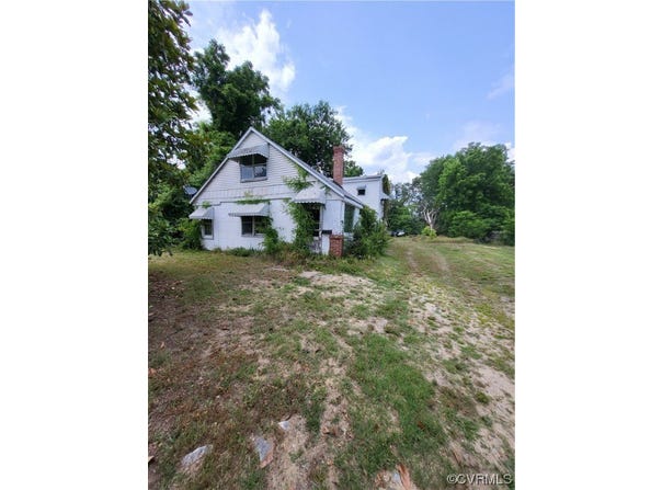 6049 Canterbury Road, Walkerton, VA 23177