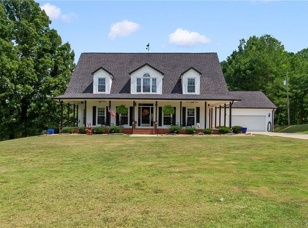 16033 Dixie Drive, Cottondale, AL 35453