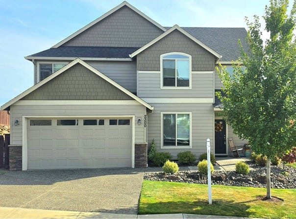 2300 E 6TH St, LaCenter, WA 98629