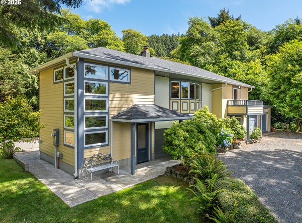 4131 HEMLOCK St, CannonBeach, OR 97110