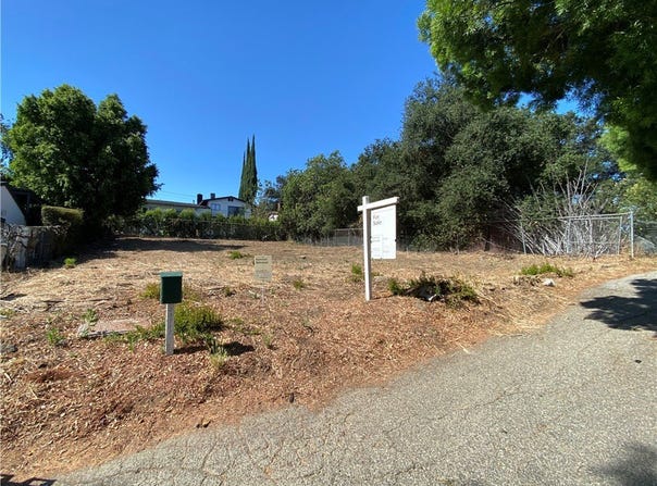 Elm, Calabasas, CA 91302
