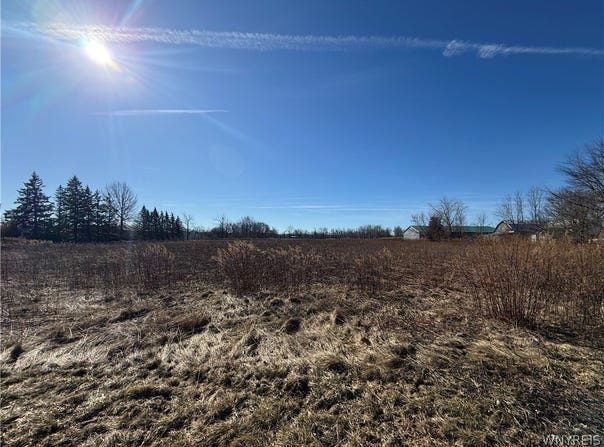 13151 Main Road, Akron, NY 14001