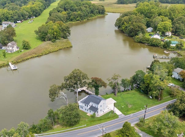456 DEALE Road, DEALE, MD 20751