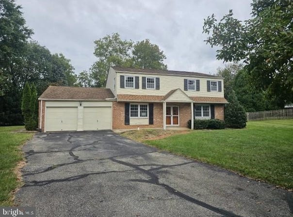 11 AZALEA Circle, LAFAYETTE HILL, PA 19444