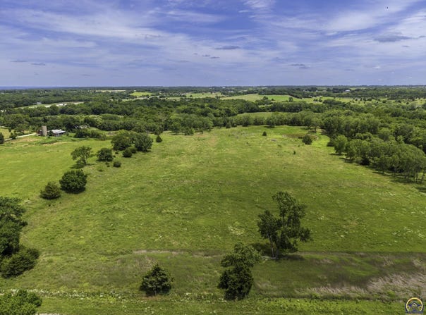 Ratner RD, Tecumseh, KS 66542
