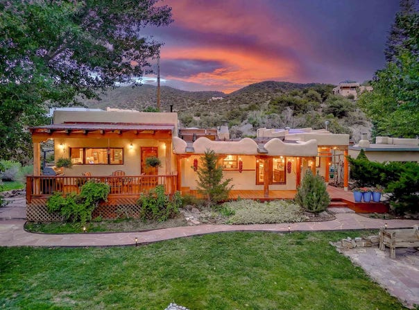 504 Piedmont Road, Taos, NM 87571