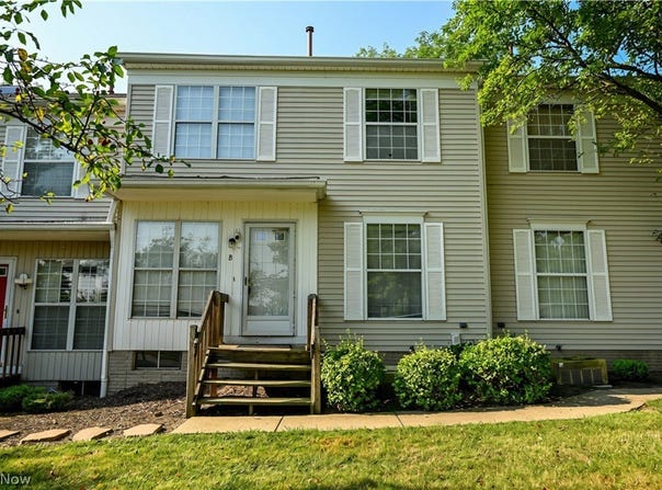 2796 Mull Avenue, Akron, OH 44321