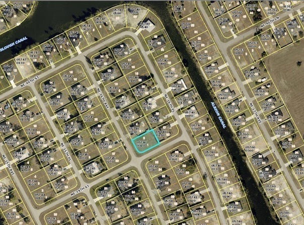 3901 NE 16th Avenue, Cape Coral, FL 33909