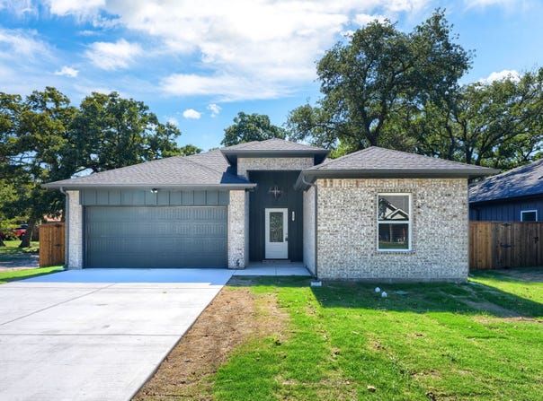 115 Vaughn Lane, Quinlan, TX 75474