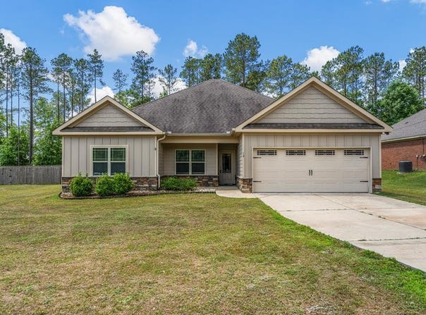 19 Fast Lane, Seale, AL 36875